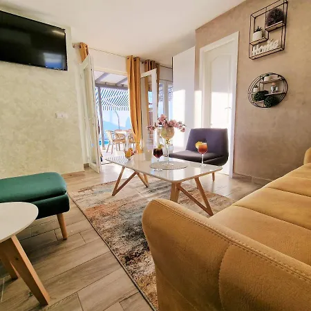 Holiday home House Boost With Heated Pool Klis