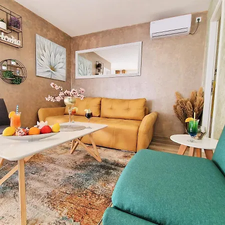 Holiday home House Boost With Heated Pool Klis